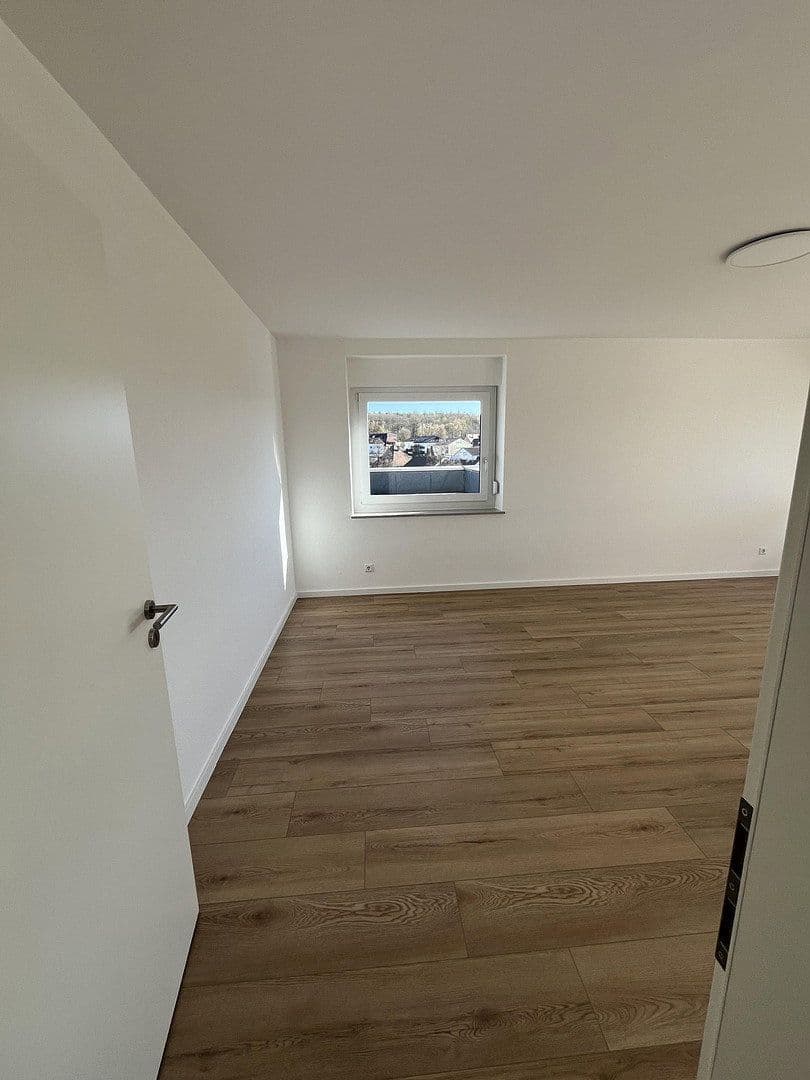 Prodej bytu 3+1 87 m², Strietweg 3, Pforzheim, Bádensko-Württembersko Prodej bytu 3+1 87 m², Strietweg 3, Pforzheim, Bádensko-Württembersko