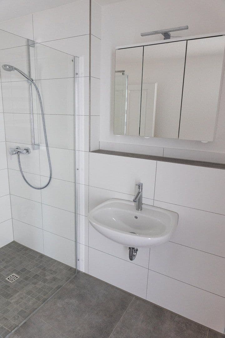 Pronájem bytu 3+kk 82 m², Uhlandstr. 25, Bodelshausen, Bádensko-Württembersko Pronájem bytu 3+kk 82 m², Uhlandstr. 25, Bodelshausen, Bádensko-Württembersko