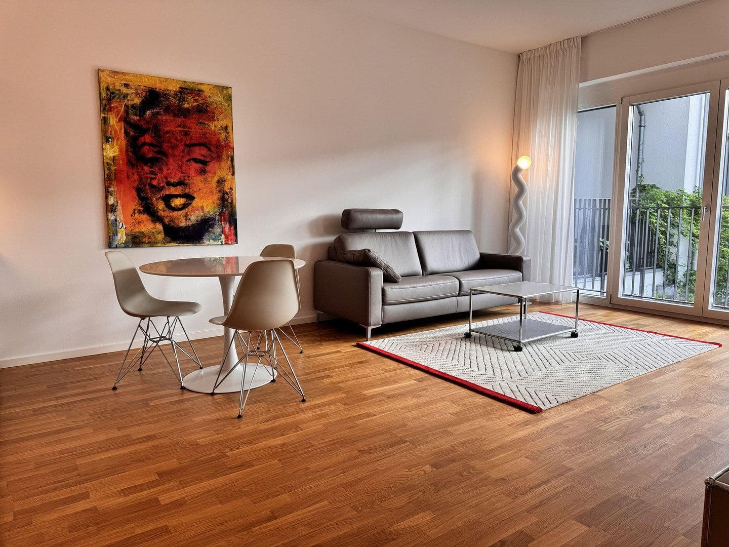 Pronájem bytu 2+1 78 m², Pariser Straße 23, Berlin, Berlín Pronájem bytu 2+1 78 m², Pariser Straße 23, Berlin, Berlín
