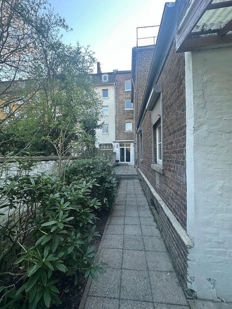 Pronájem bytu 3+1 72 m², Adalbertsteinweg 205, Cáchy, Severní Porýní-Vestfálsko Pronájem bytu 3+1 72 m², Adalbertsteinweg 205, Cáchy, Severní Porýní-Vestfálsko