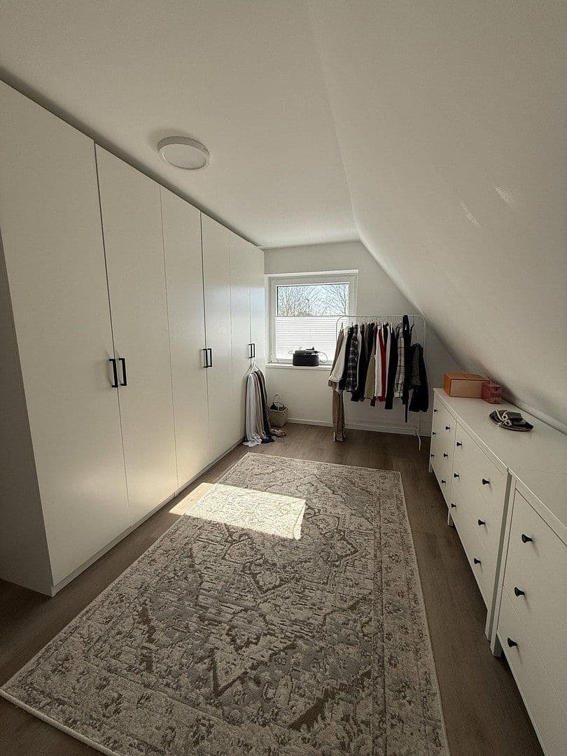 Prodej domu 137 m², pozemek 598 m², Ahrensburg, Šlesvicko-Holštýnsko Prodej domu 137 m², pozemek 598 m², Ahrensburg, Šlesvicko-Holštýnsko