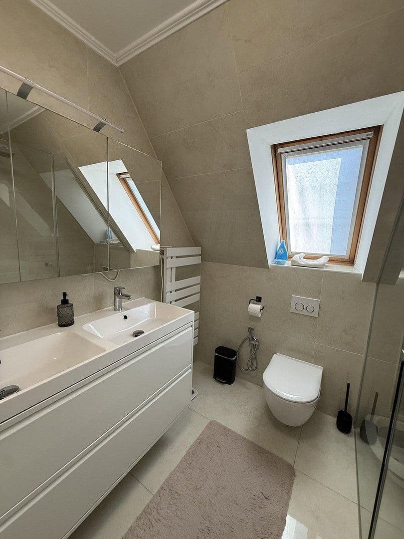 Prodej domu 137 m², pozemek 598 m², Ahrensburg, Šlesvicko-Holštýnsko Prodej domu 137 m², pozemek 598 m², Ahrensburg, Šlesvicko-Holštýnsko