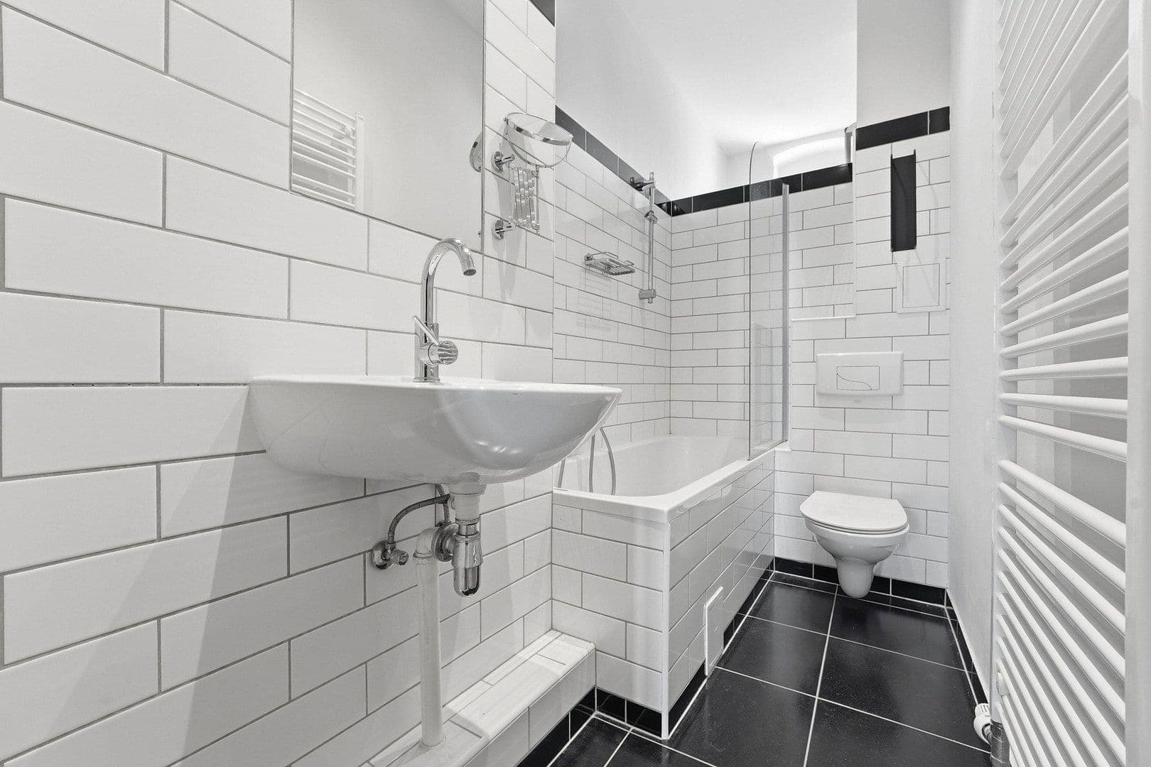 Prodej bytu 2+1 53 m², Berlin, Berlín Prodej bytu 2+1 53 m², Berlin, Berlín