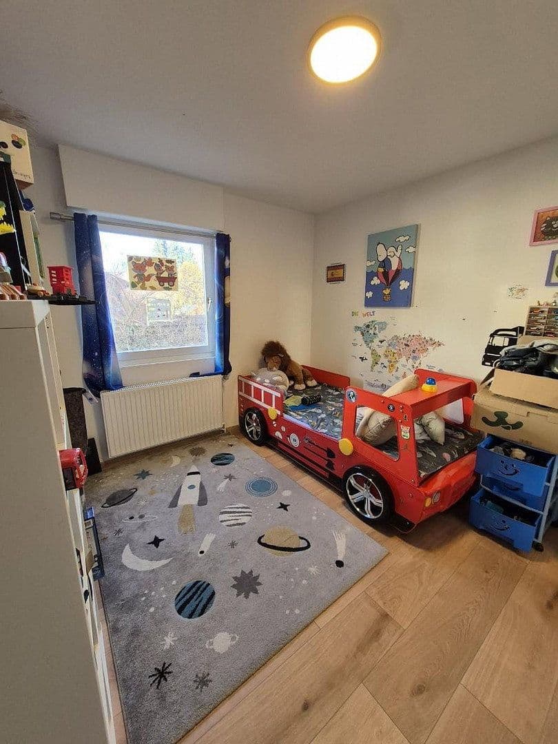 Prodej domu 135 m², pozemek 470 m², Schirpitzer Weg 24, Berlin, Berlín Prodej domu 135 m², pozemek 470 m², Schirpitzer Weg 24, Berlin, Berlín