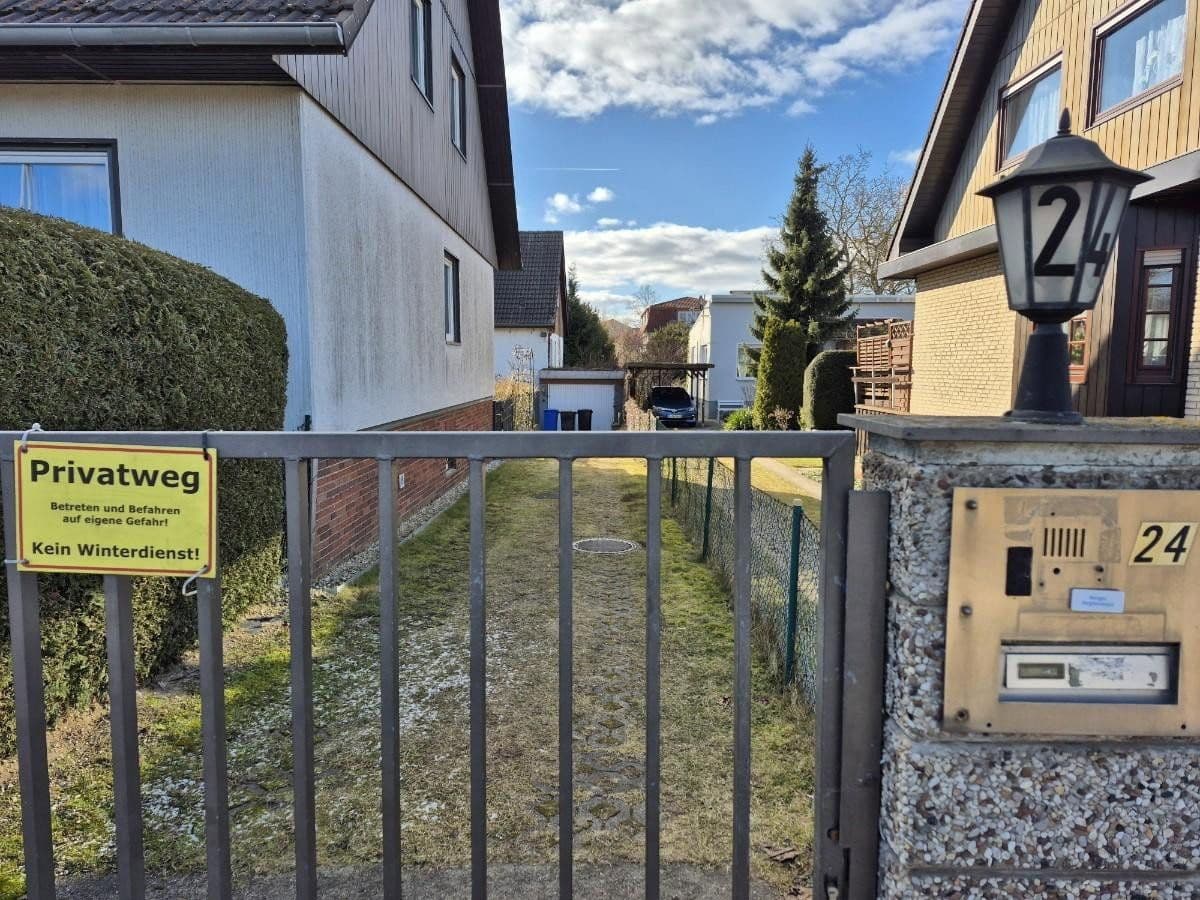 Prodej domu 135 m², pozemek 470 m², Schirpitzer Weg 24, Berlin, Berlín Prodej domu 135 m², pozemek 470 m², Schirpitzer Weg 24, Berlin, Berlín