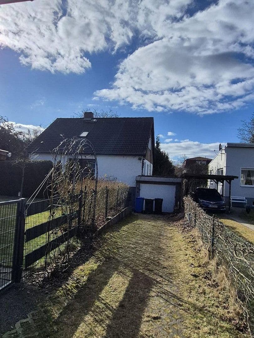 Prodej domu 135 m², pozemek 470 m², Schirpitzer Weg 24, Berlin, Berlín Prodej domu 135 m², pozemek 470 m², Schirpitzer Weg 24, Berlin, Berlín