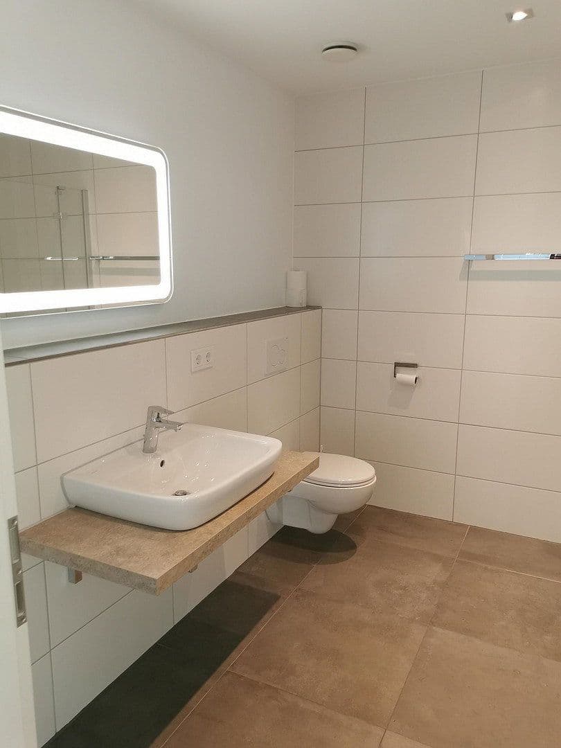Pronájem bytu 4+kk 197 m², Hauptstr. 29, Leinfelden-Echterdingen, Bádensko-Württembersko Pronájem bytu 4+kk 197 m², Hauptstr. 29, Leinfelden-Echterdingen, Bádensko-Württembersko