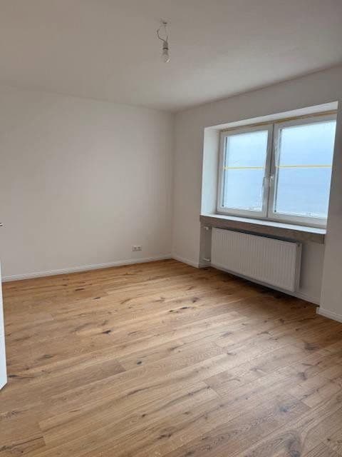 Pronájem domu 175 m², pozemek 226 m², Auerbergweg 9, Bad Wörishofen, Bavorsko Pronájem domu 175 m², pozemek 226 m², Auerbergweg 9, Bad Wörishofen, Bavorsko