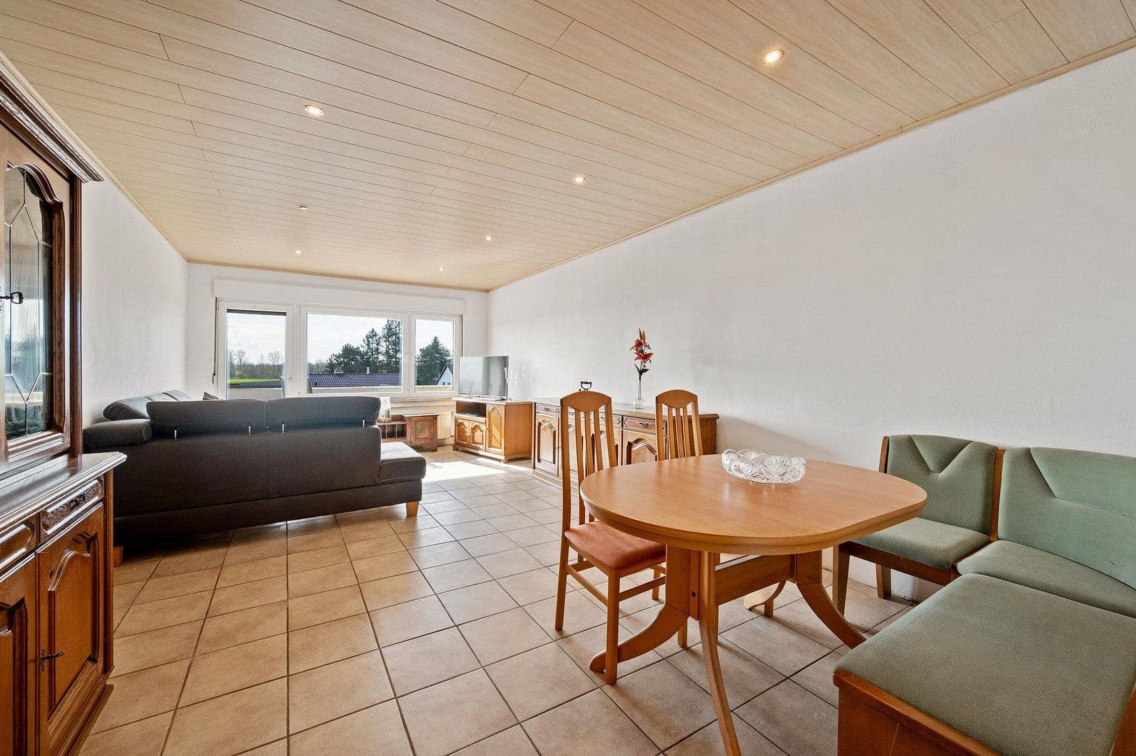 Prodej bytu 3+1 83 m², Richard-Wagner-Straße 2, Biblis, Hessen Prodej bytu 3+1 83 m², Richard-Wagner-Straße 2, Biblis, Hessen