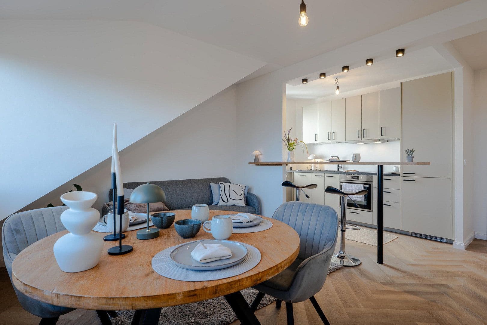 Prodej bytu 2+1 43 m², Bremen, Bremen Prodej bytu 2+1 43 m², Bremen, Bremen