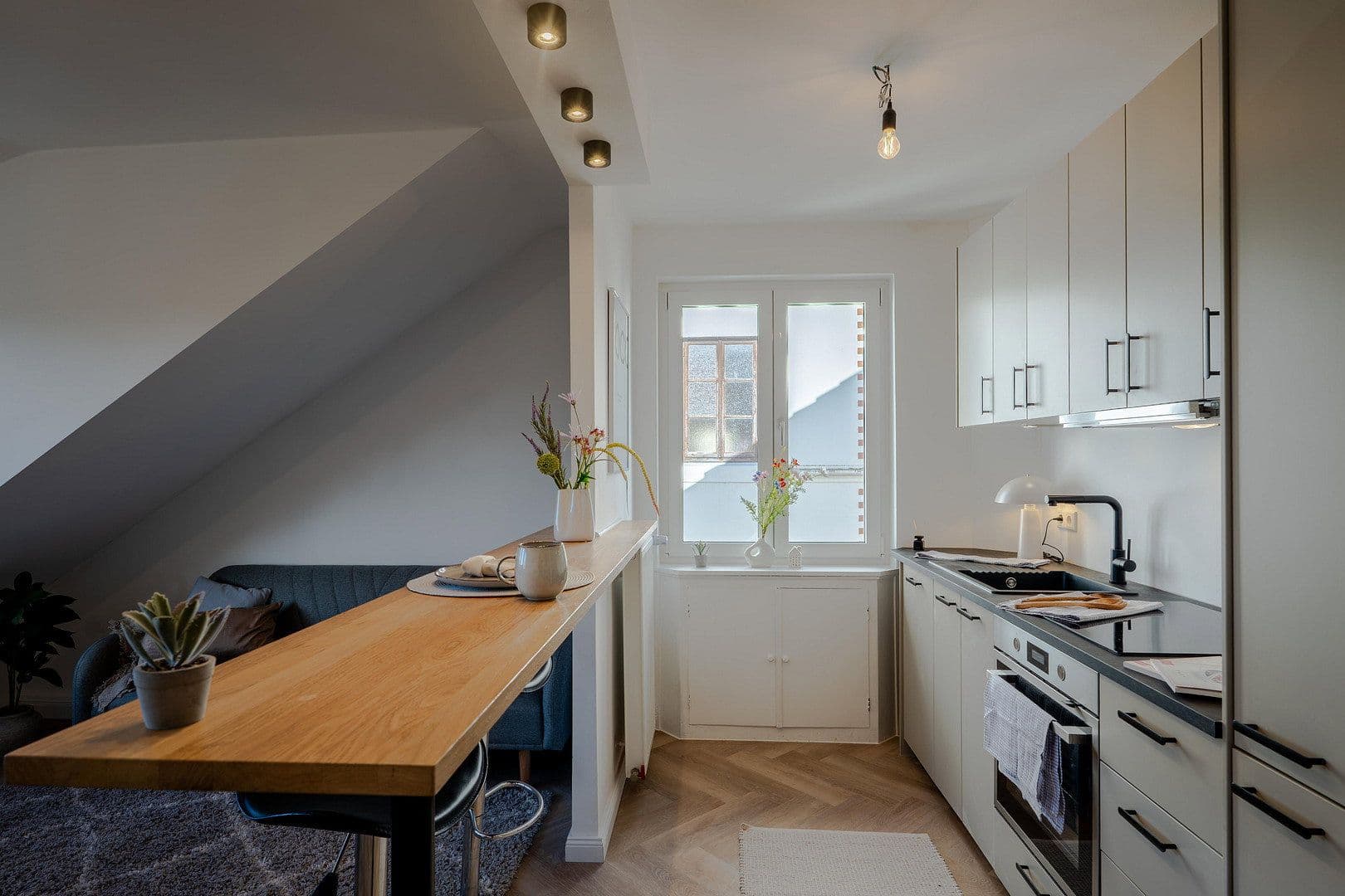 Prodej bytu 2+1 43 m², Bremen, Bremen Prodej bytu 2+1 43 m², Bremen, Bremen