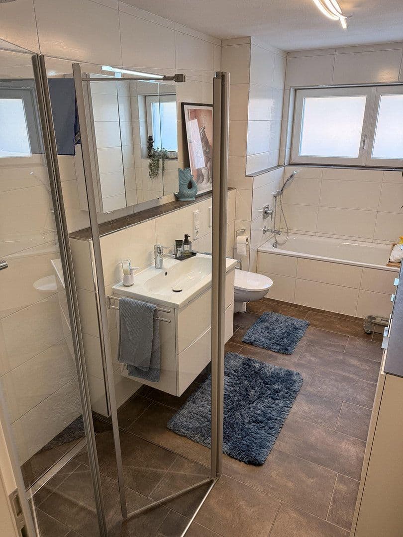 Prodej bytu 4+1 95 m², Fuchsbüchlerkellerstr.16a, Geisenfeld, Bavorsko Prodej bytu 4+1 95 m², Fuchsbüchlerkellerstr.16a, Geisenfeld, Bavorsko