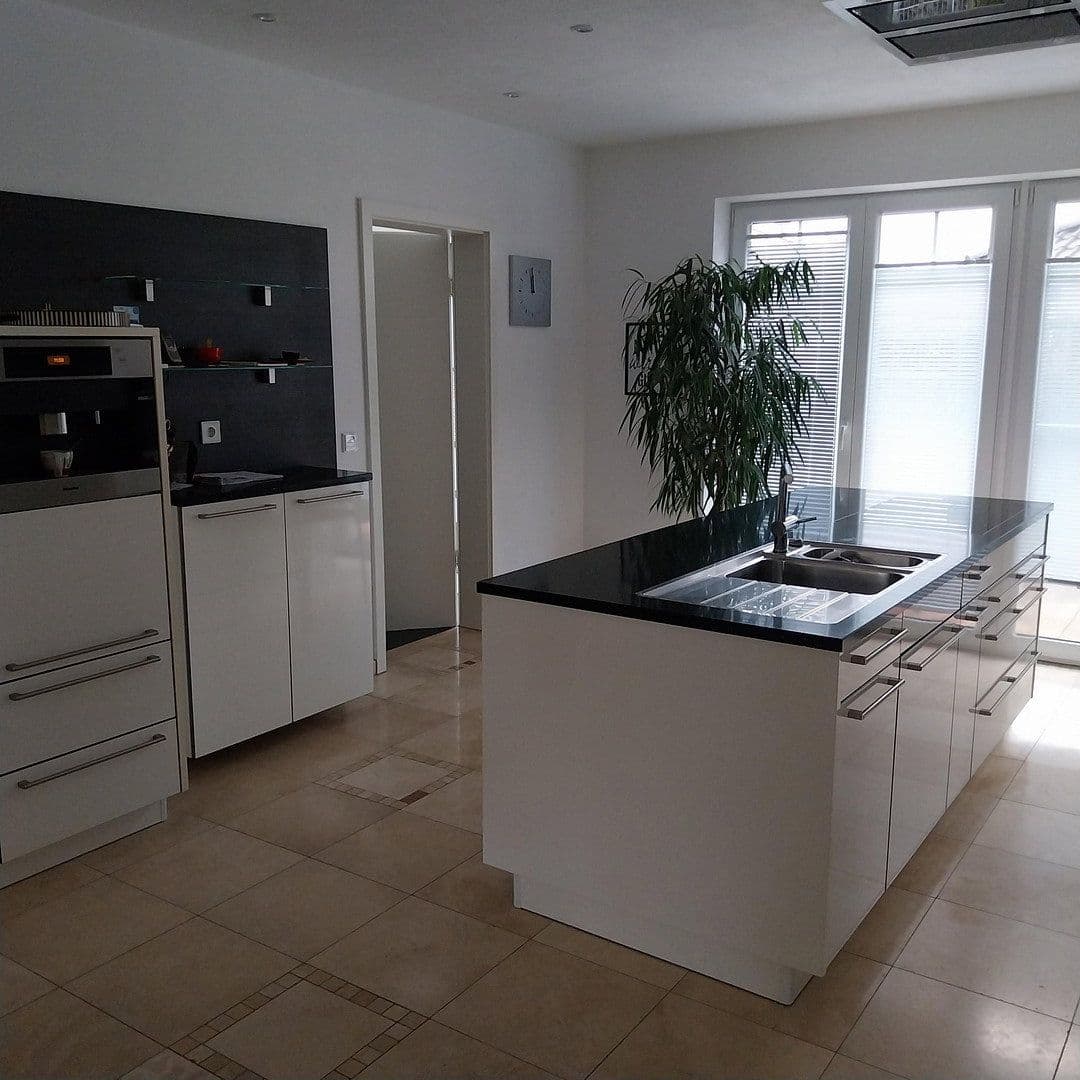 Prodej domu 230 m², pozemek 621 m², Bellenberg, Bavorsko Prodej domu 230 m², pozemek 621 m², Bellenberg, Bavorsko
