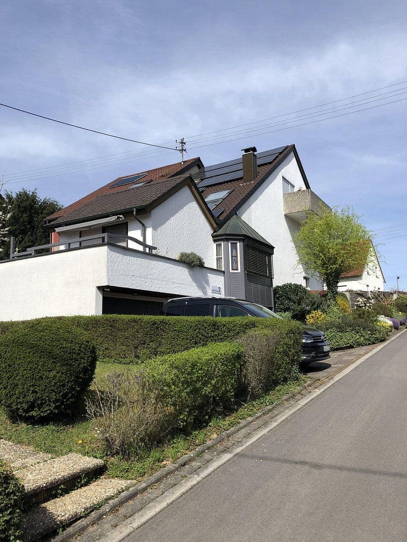 Prodej domu 174 m², pozemek 349 m², Hauffstrasse 2, Affalterbach, Bádensko-Württembersko Prodej domu 174 m², pozemek 349 m², Hauffstrasse 2, Affalterbach, Bádensko-Württembersko