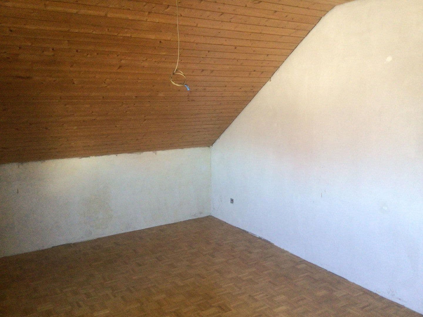 Prodej domu 174 m², pozemek 349 m², Hauffstrasse 2, Affalterbach, Bádensko-Württembersko Prodej domu 174 m², pozemek 349 m², Hauffstrasse 2, Affalterbach, Bádensko-Württembersko