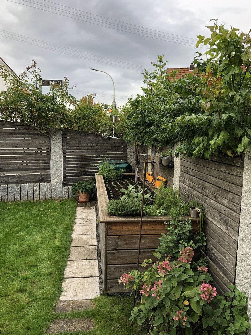 Prodej domu 174 m², pozemek 349 m², Hauffstrasse 2, Affalterbach, Bádensko-Württembersko Prodej domu 174 m², pozemek 349 m², Hauffstrasse 2, Affalterbach, Bádensko-Württembersko