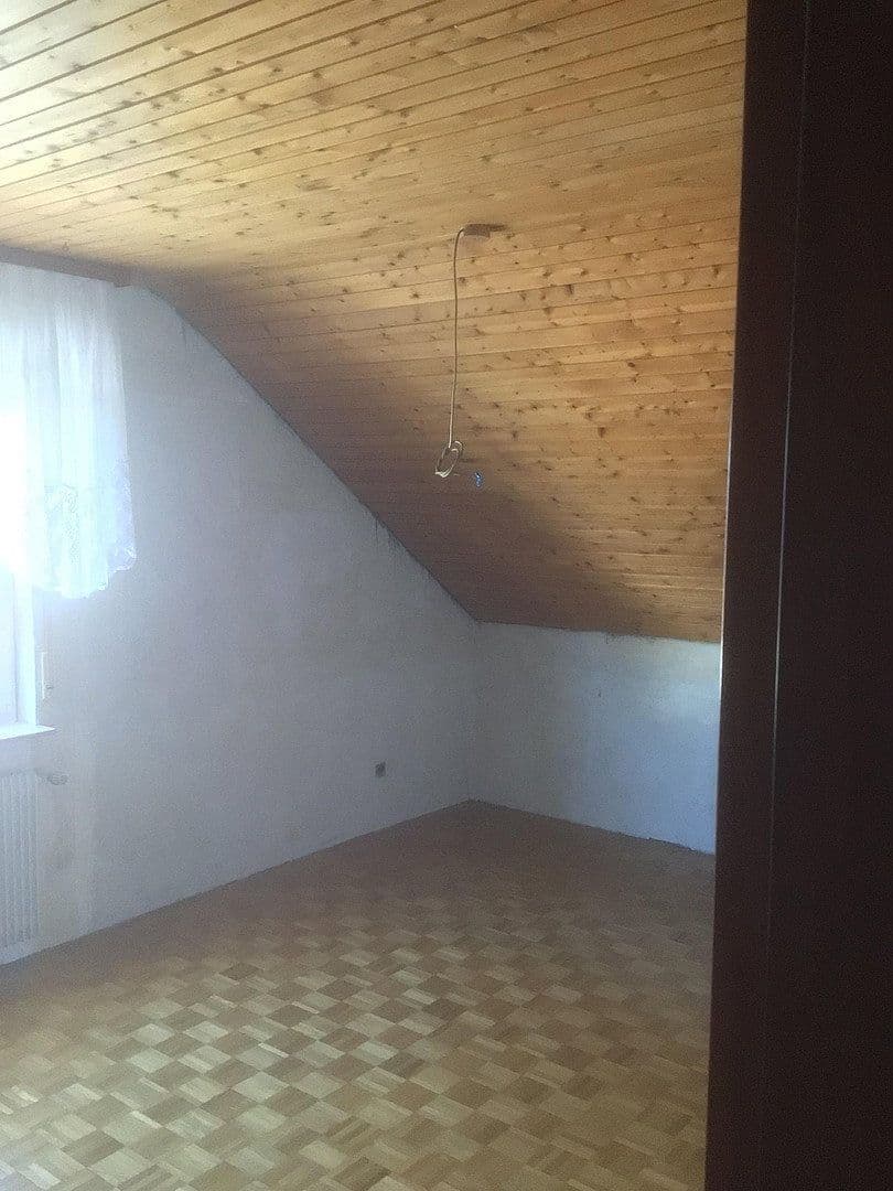 Prodej domu 174 m², pozemek 349 m², Hauffstrasse 2, Affalterbach, Bádensko-Württembersko Prodej domu 174 m², pozemek 349 m², Hauffstrasse 2, Affalterbach, Bádensko-Württembersko