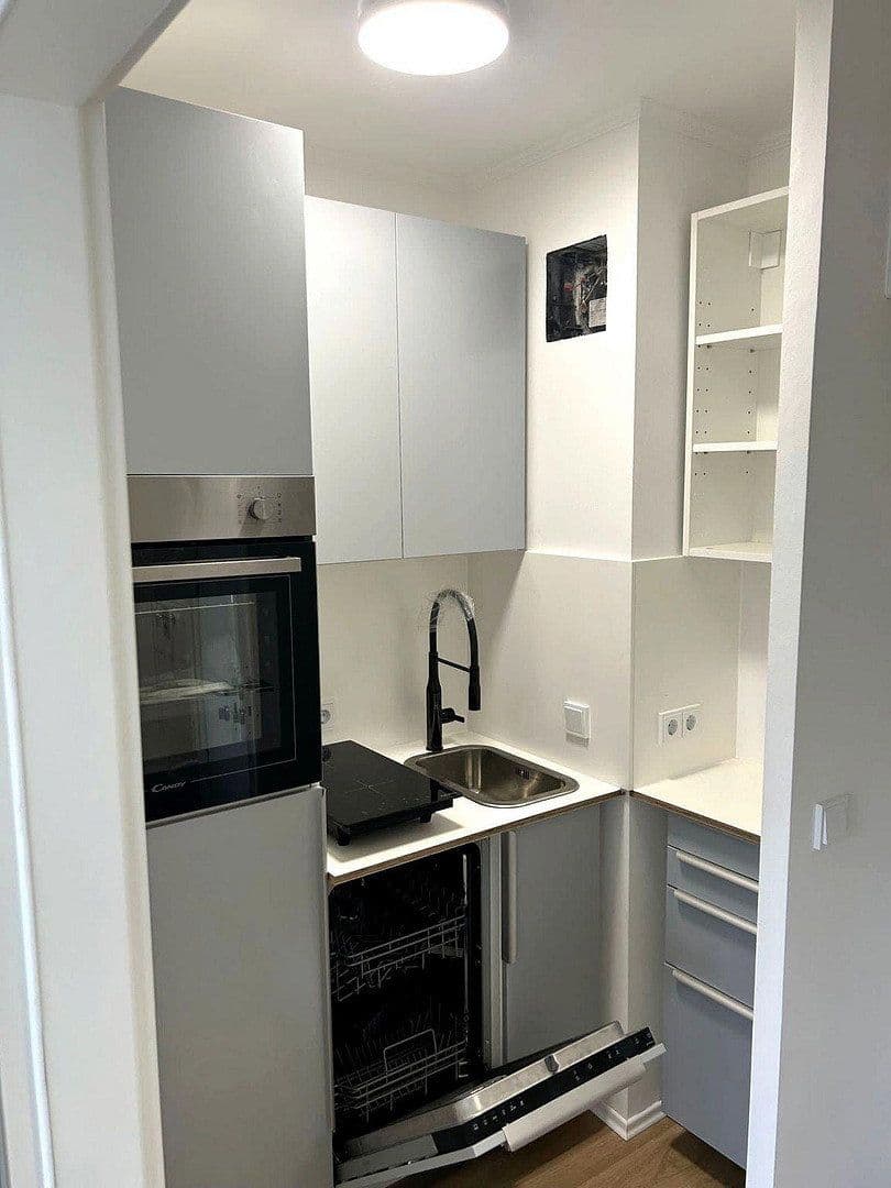 Prodej bytu 1+1 33 m², Kaiserstraßer 105, Offenbach am Main, Hessen Prodej bytu 1+1 33 m², Kaiserstraßer 105, Offenbach am Main, Hessen