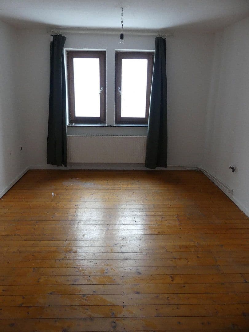 Prodej domu 170 m², pozemek 600 m², Schauenburg, Hessen Prodej domu 170 m², pozemek 600 m², Schauenburg, Hessen