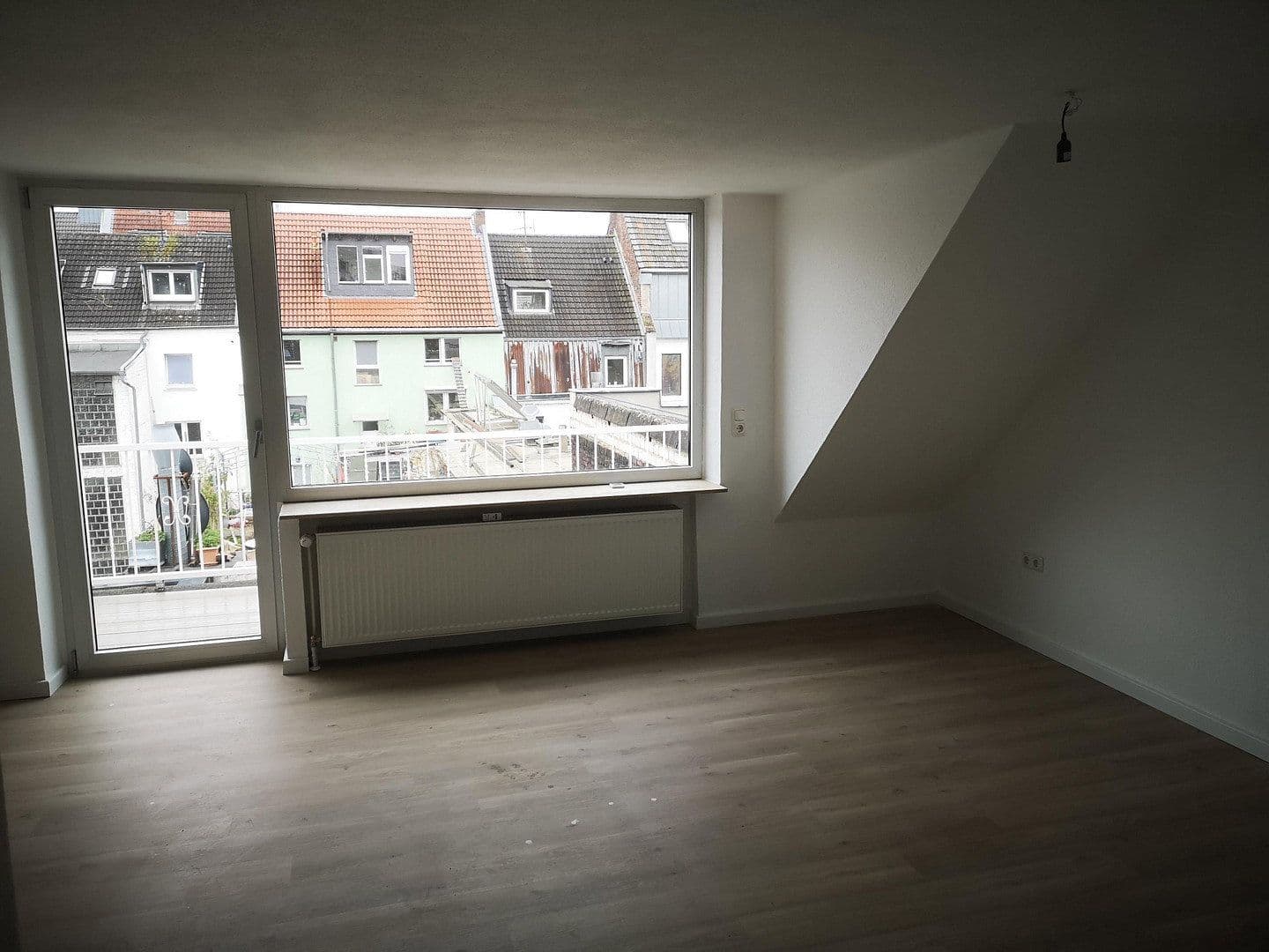 Prodej domu 404 m², pozemek 172 m², Köln, Severní Porýní-Vestfálsko Prodej domu 404 m², pozemek 172 m², Köln, Severní Porýní-Vestfálsko