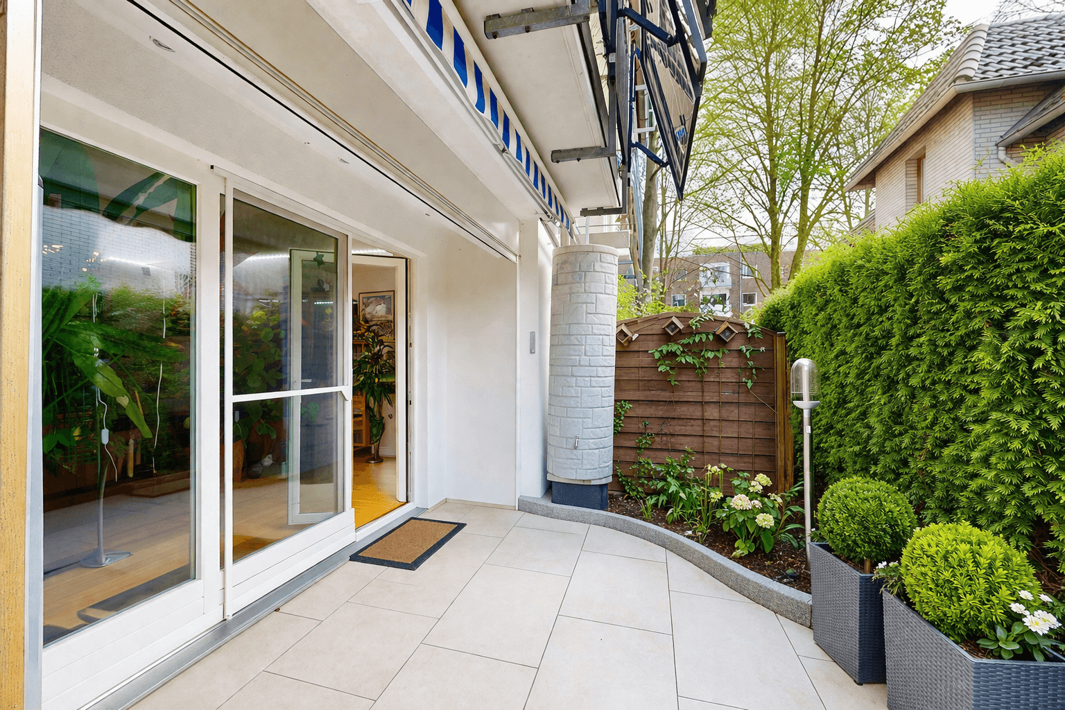 Prodej bytu 4+1 133 m², Stephanstraße 58, Hamburg, Hamburg Prodej bytu 4+1 133 m², Stephanstraße 58, Hamburg, Hamburg