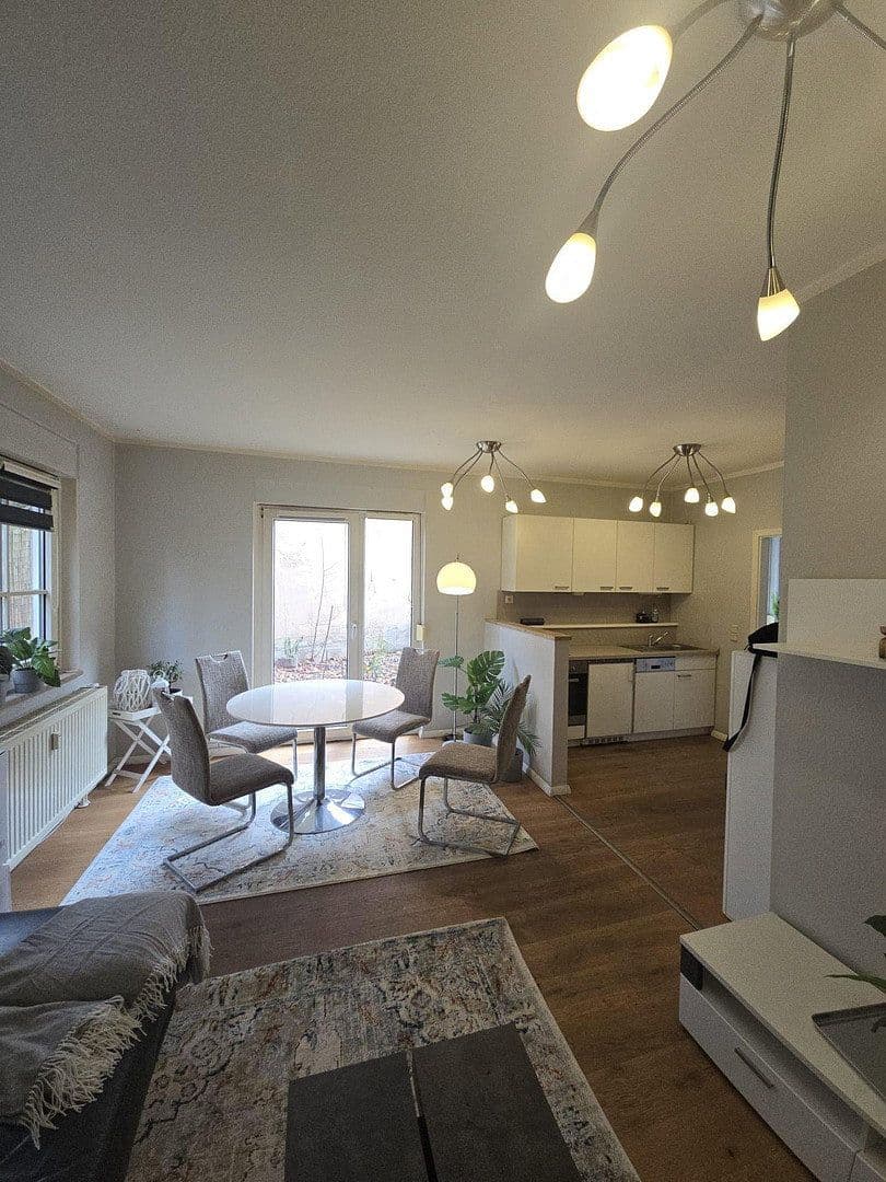 Pronájem bytu 2+1 43 m², Rothenburger Str. 55, Nürnberg, Bavorsko Pronájem bytu 2+1 43 m², Rothenburger Str. 55, Nürnberg, Bavorsko