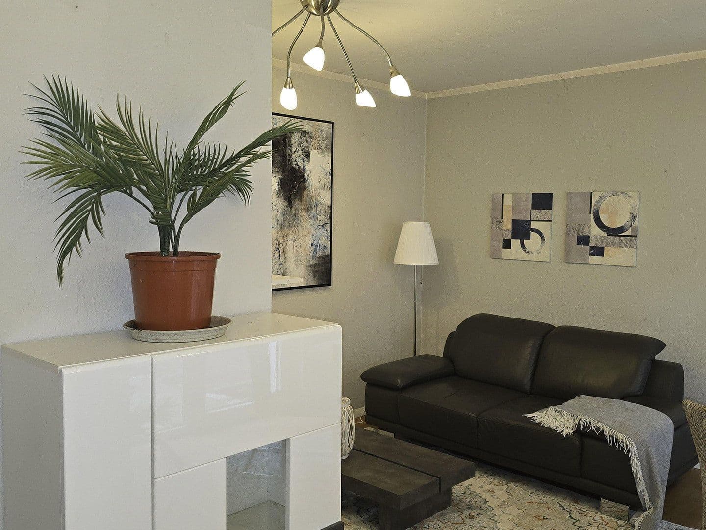 Pronájem bytu 2+1 43 m², Rothenburger Str. 55, Nürnberg, Bavorsko Pronájem bytu 2+1 43 m², Rothenburger Str. 55, Nürnberg, Bavorsko