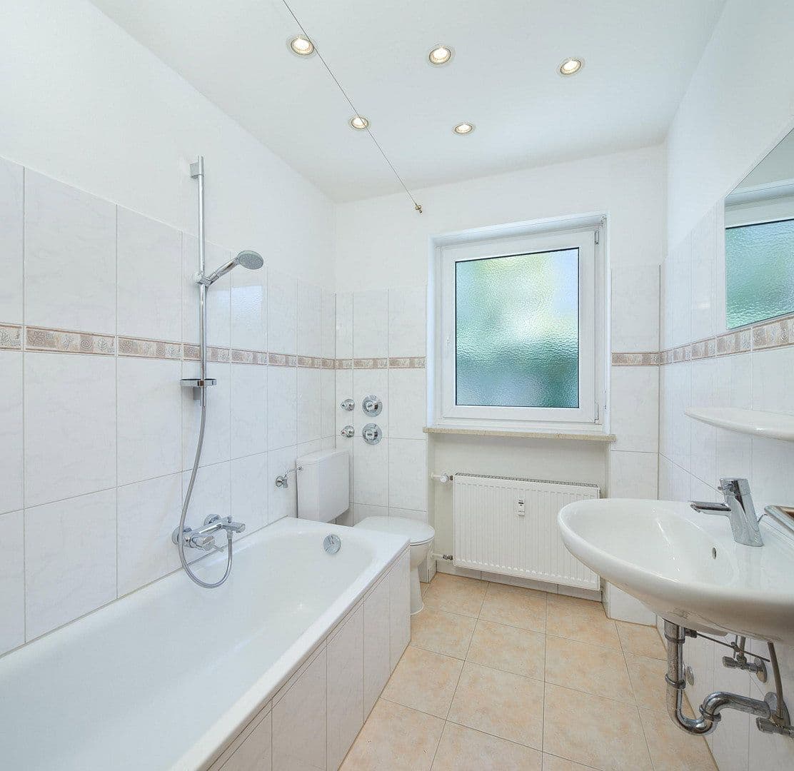 Prodej domu 235 m², pozemek 408 m², Vaterstetten, Bavorsko Prodej domu 235 m², pozemek 408 m², Vaterstetten, Bavorsko