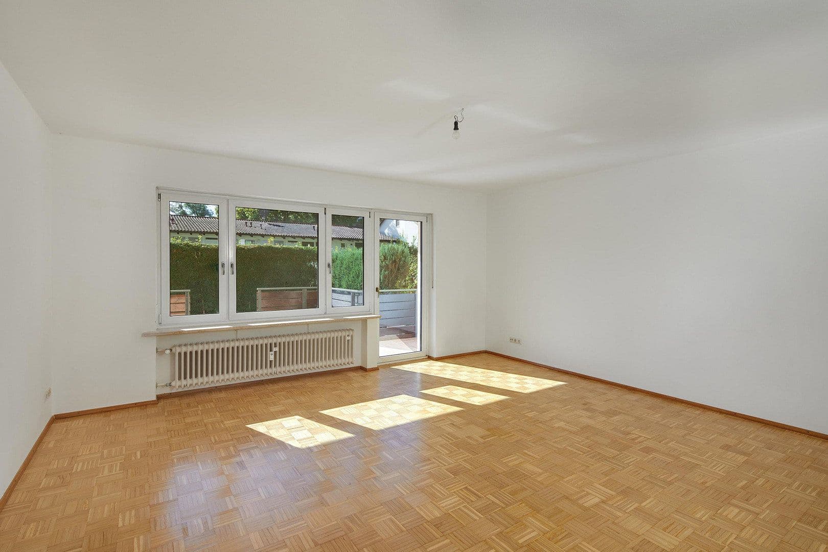 Prodej domu 235 m², pozemek 408 m², Vaterstetten, Bavorsko Prodej domu 235 m², pozemek 408 m², Vaterstetten, Bavorsko