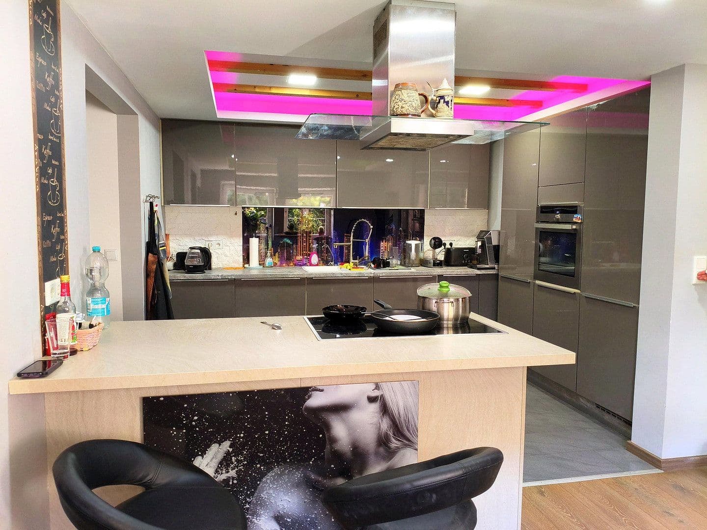 Prodej domu 288 m², pozemek 880 m², Immighäuser Str.7, Vöhl, Hessen Prodej domu 288 m², pozemek 880 m², Immighäuser Str.7, Vöhl, Hessen