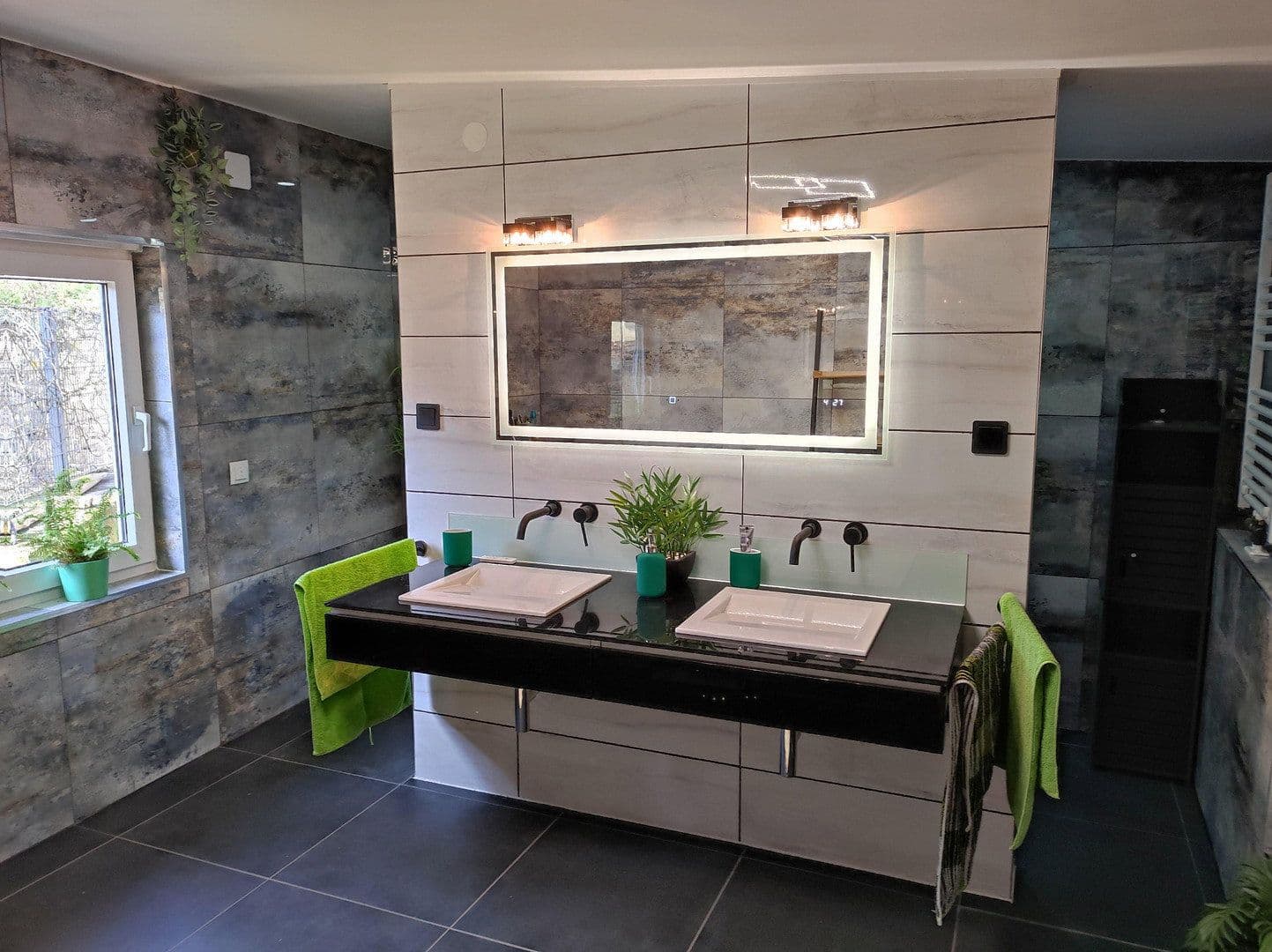 Prodej domu 288 m², pozemek 880 m², Immighäuser Str.7, Vöhl, Hessen Prodej domu 288 m², pozemek 880 m², Immighäuser Str.7, Vöhl, Hessen