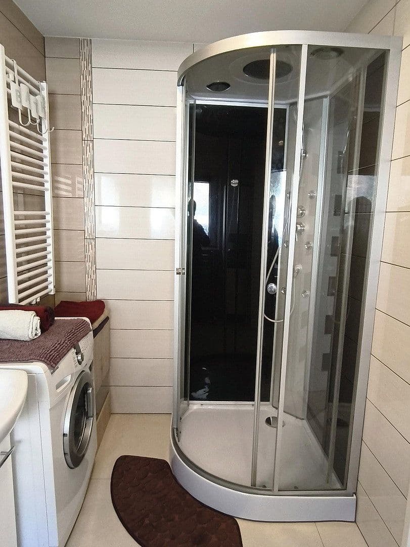 Prodej domu 288 m², pozemek 880 m², Immighäuser Str.7, Vöhl, Hessen Prodej domu 288 m², pozemek 880 m², Immighäuser Str.7, Vöhl, Hessen