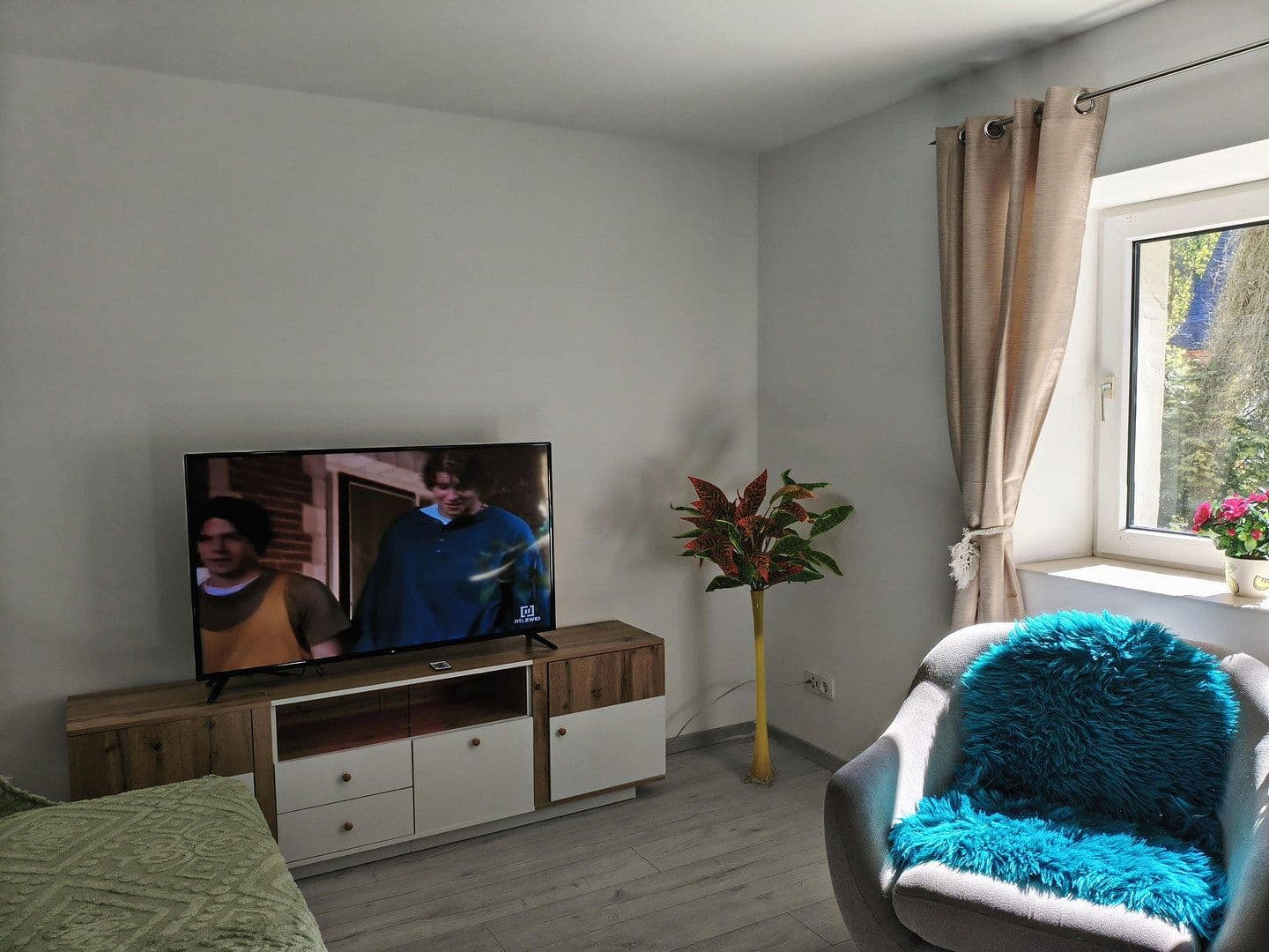 Prodej domu 288 m², pozemek 880 m², Immighäuser Str.7, Vöhl, Hessen Prodej domu 288 m², pozemek 880 m², Immighäuser Str.7, Vöhl, Hessen