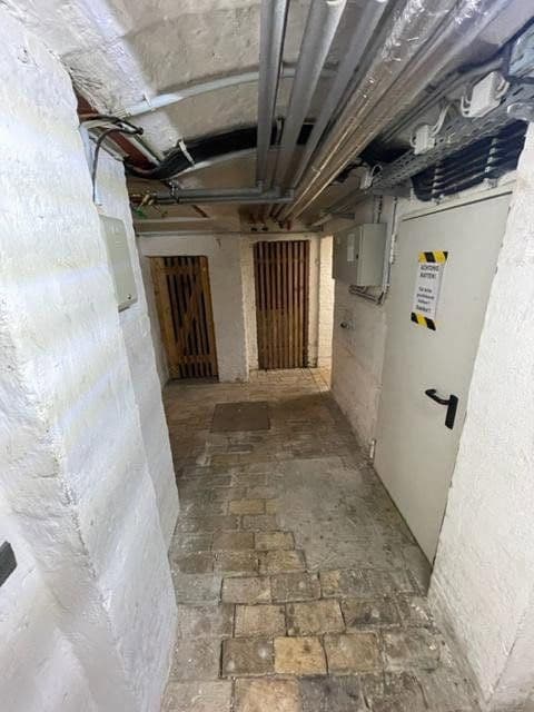 Prodej bytu 4+1 105 m², Gregor-Fuchs-Straße 38, Leipzig, Sasko Prodej bytu 4+1 105 m², Gregor-Fuchs-Straße 38, Leipzig, Sasko