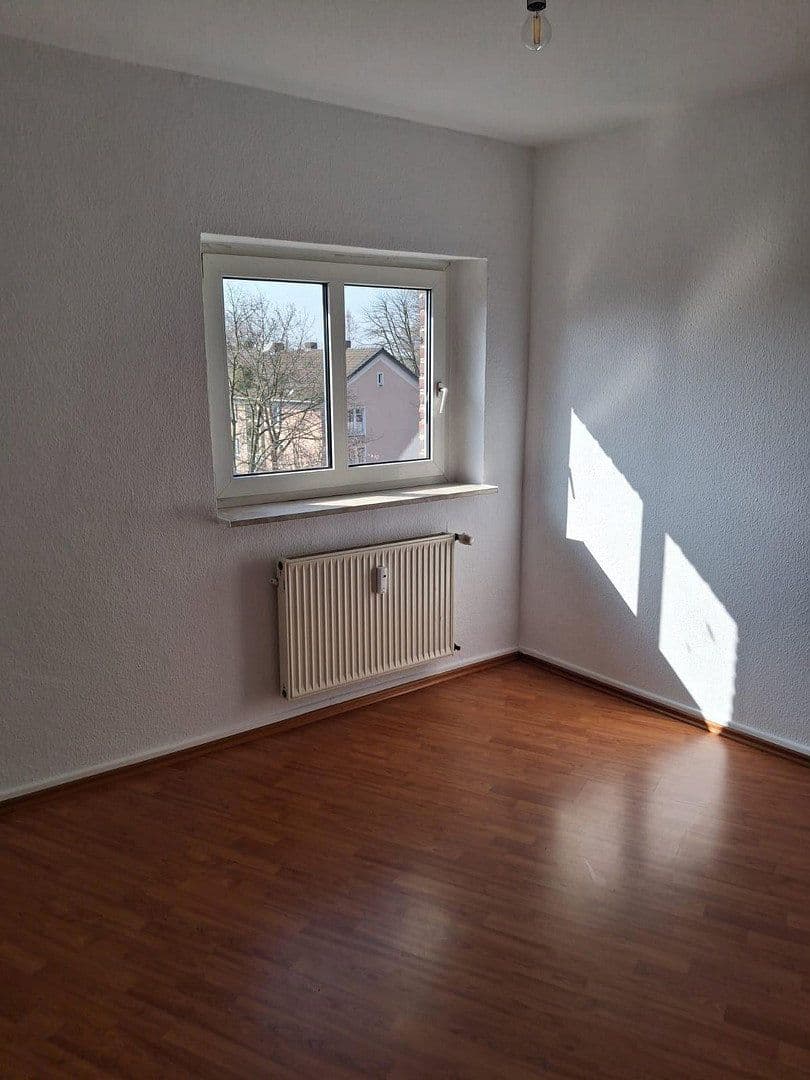 Pronájem bytu 2+1 68 m², Kölner Straße 137, Leverkusen, Severní Porýní-Vestfálsko Pronájem bytu 2+1 68 m², Kölner Straße 137, Leverkusen, Severní Porýní-Vestfálsko