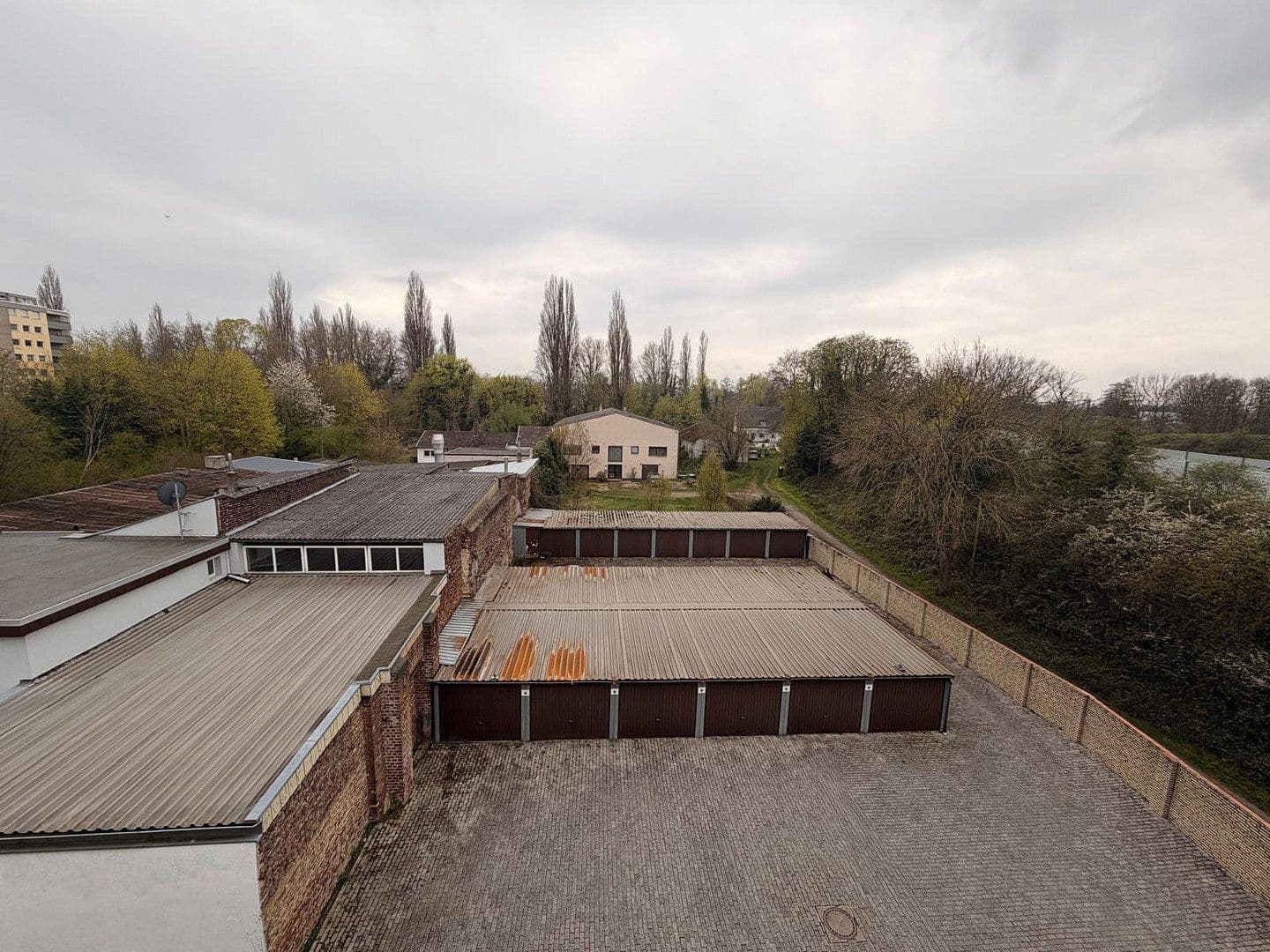 Prodej domu 848 m², pozemek 1.353 m², Düren, Severní Porýní-Vestfálsko Prodej domu 848 m², pozemek 1.353 m², Düren, Severní Porýní-Vestfálsko