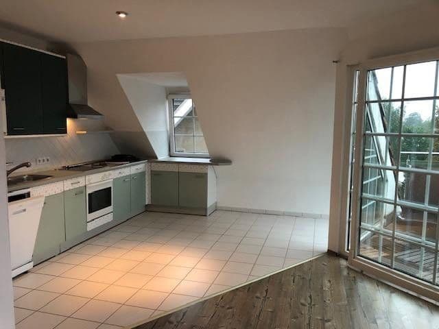 Pronájem bytu 3+1 59 m², Ulmenstrasse 2, Falkensee, Braniborsko Pronájem bytu 3+1 59 m², Ulmenstrasse 2, Falkensee, Braniborsko