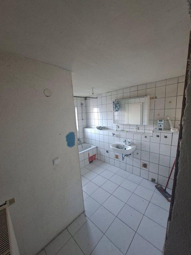 Prodej domu 617 m², pozemek 770 m², Rathausplatz 11, Kirchhaslach, Bavorsko Prodej domu 617 m², pozemek 770 m², Rathausplatz 11, Kirchhaslach, Bavorsko