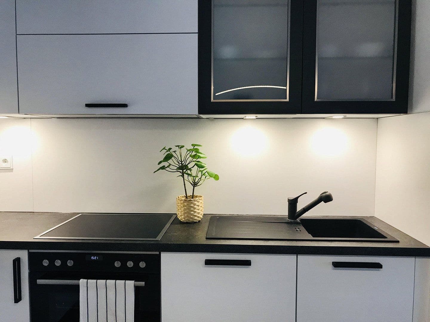 Pronájem bytu 2+1 55 m², Frankfurt am Main, Hessen Pronájem bytu 2+1 55 m², Frankfurt am Main, Hessen