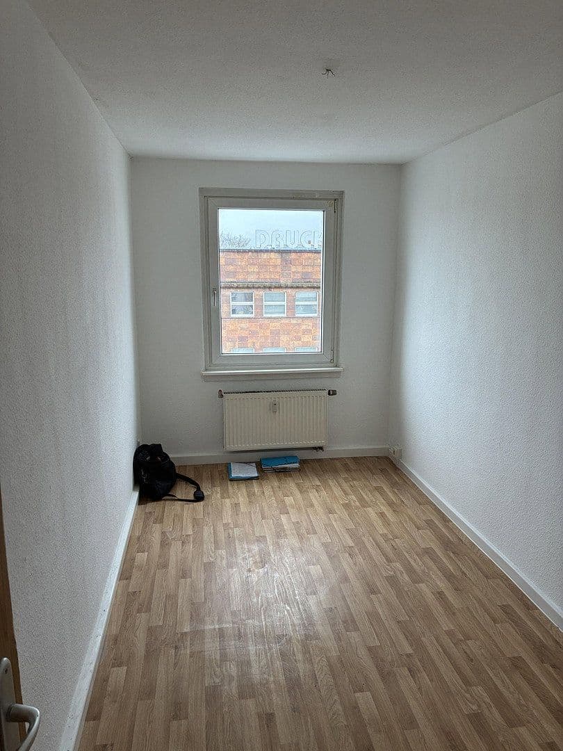 Pronájem bytu 3+1 58 m², Askanische Straße 106, Dessau-Roßlau, Sasko-Anhaltsko Pronájem bytu 3+1 58 m², Askanische Straße 106, Dessau-Roßlau, Sasko-Anhaltsko