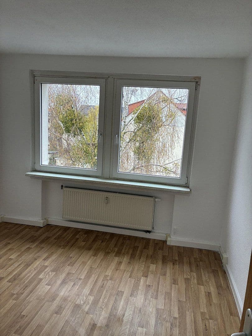 Pronájem bytu 3+1 58 m², Askanische Straße 106, Dessau-Roßlau, Sasko-Anhaltsko Pronájem bytu 3+1 58 m², Askanische Straße 106, Dessau-Roßlau, Sasko-Anhaltsko