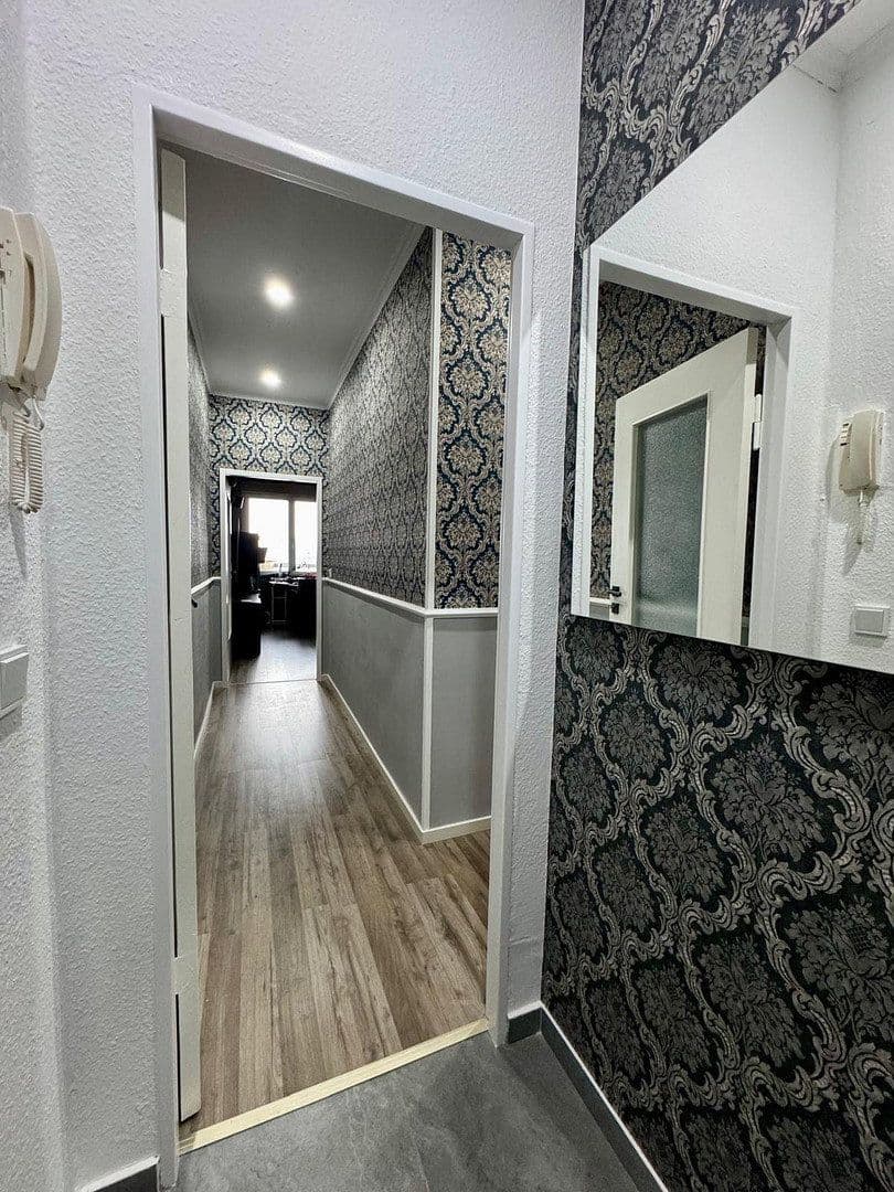 Prodej bytu 2+1 50 m², Hubertusallee 6, Berlin, Berlín Prodej bytu 2+1 50 m², Hubertusallee 6, Berlin, Berlín