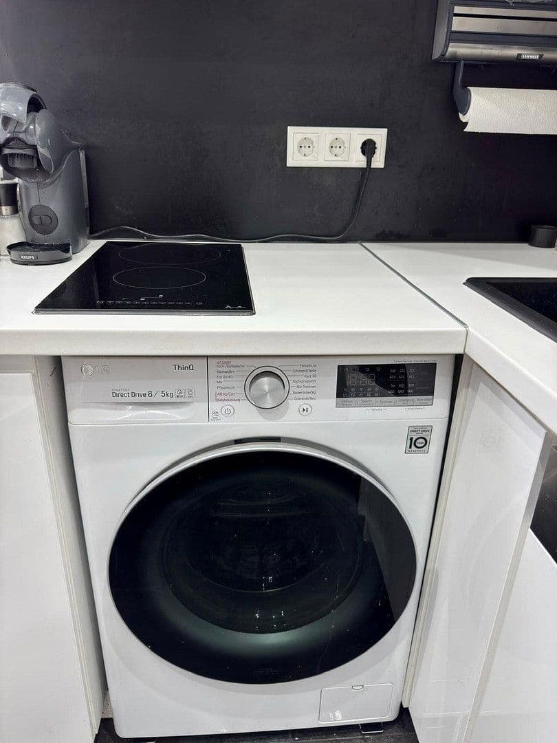 Prodej bytu 2+1 50 m², Hubertusallee 6, Berlin, Berlín Prodej bytu 2+1 50 m², Hubertusallee 6, Berlin, Berlín