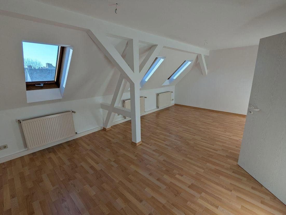 Pronájem bytu 3+1 86 m², Gera, Durynsko Pronájem bytu 3+1 86 m², Gera, Durynsko