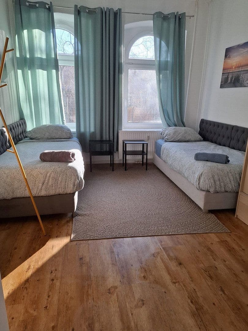 Pronájem bytu 3+1 68 m², Schlosserstraße 15, Halle (Saale), Sasko-Anhaltsko Pronájem bytu 3+1 68 m², Schlosserstraße 15, Halle (Saale), Sasko-Anhaltsko