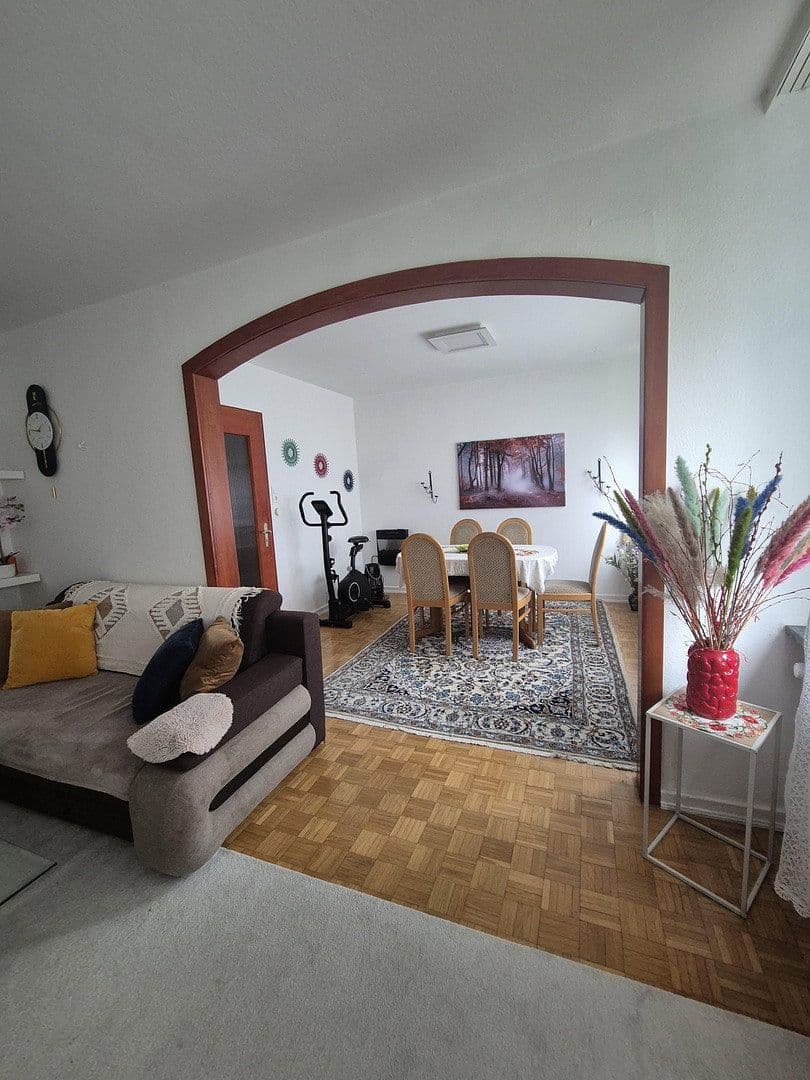 Pronájem domu 190 m², pozemek 1.200 m², Itzehoe, Šlesvicko-Holštýnsko Pronájem domu 190 m², pozemek 1.200 m², Itzehoe, Šlesvicko-Holštýnsko