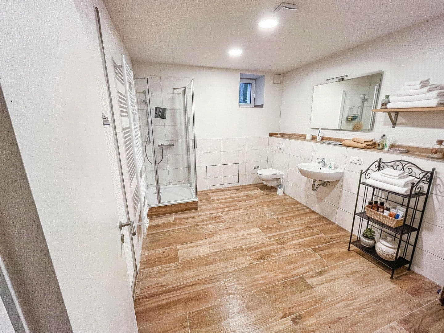 Pronájem bytu 2+1 87 m², Mötzlicherstrasse 3, Halle an der Saale, Sasko-Anhaltsko Pronájem bytu 2+1 87 m², Mötzlicherstrasse 3, Halle an der Saale, Sasko-Anhaltsko