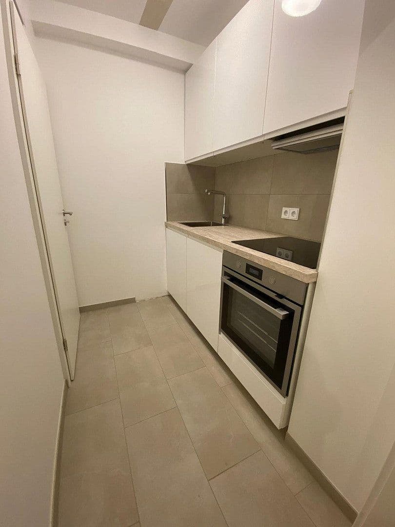 Pronájem bytu 25 m², Julius-Brecht-Straße 5, Frankfurt am Main, Hessen Pronájem bytu 25 m², Julius-Brecht-Straße 5, Frankfurt am Main, Hessen