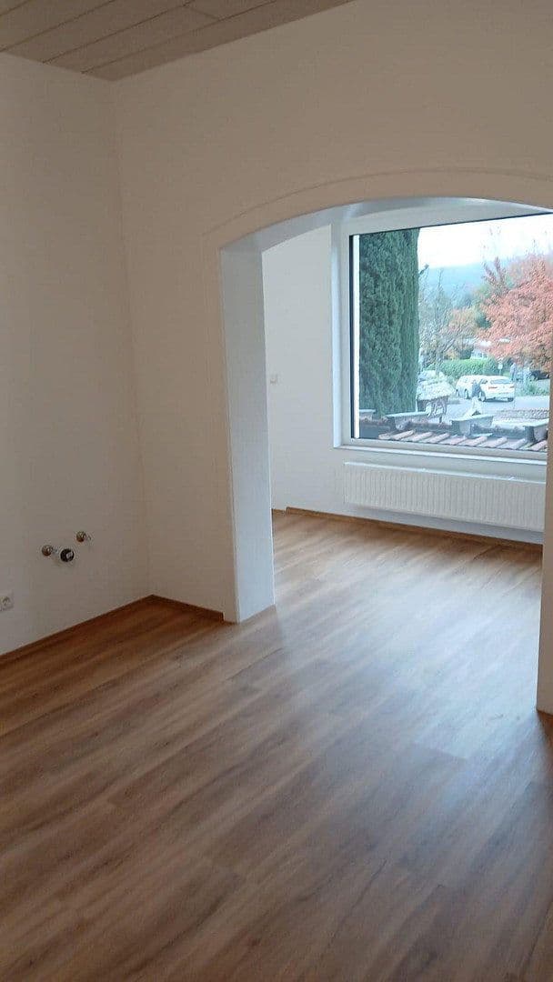 Prodej nebytového prostoru 1.445 m², Bad Soden-Salmünster, Hessen Prodej nebytového prostoru 1.445 m², Bad Soden-Salmünster, Hessen