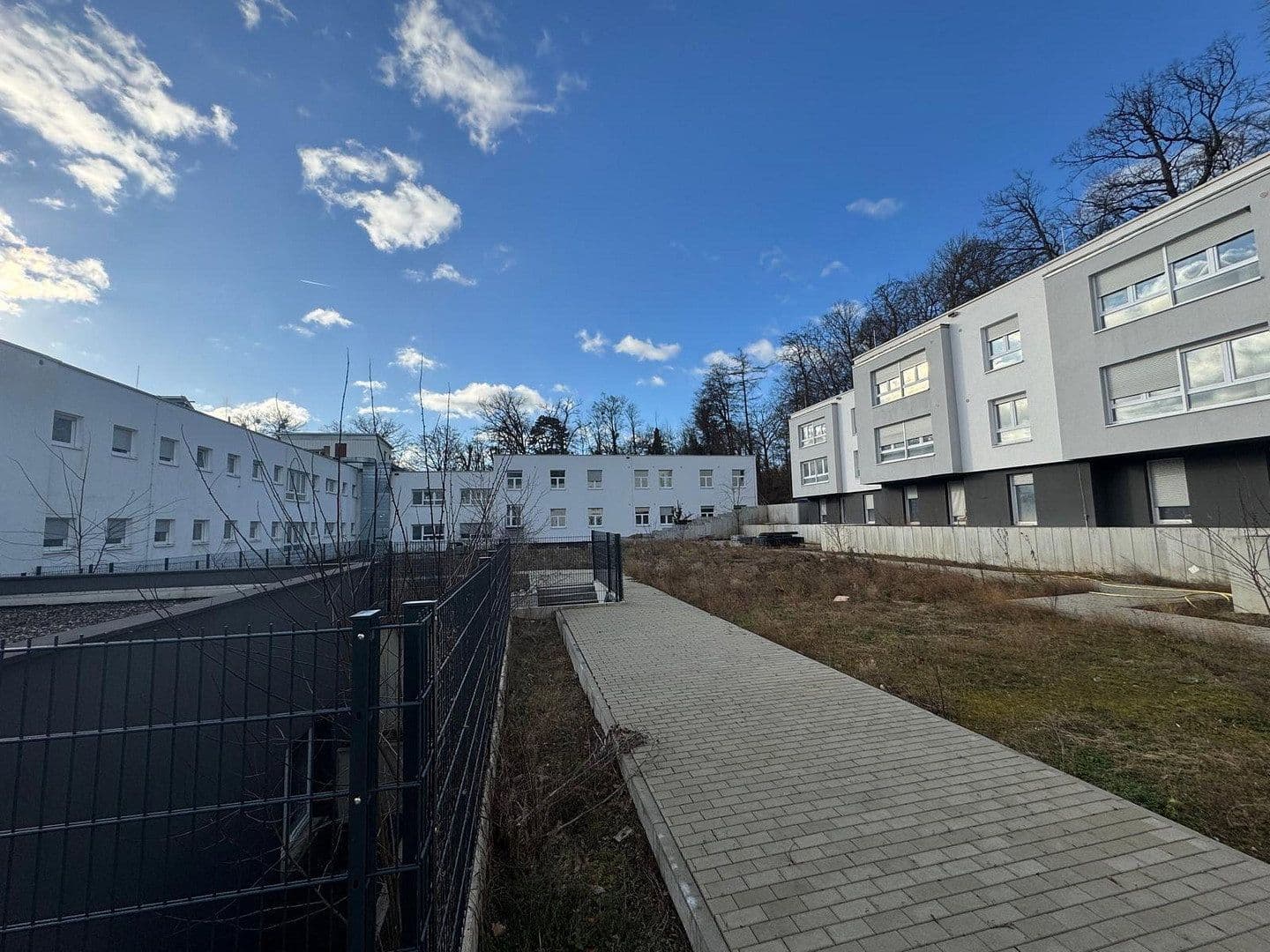 Prodej domu 7.645 m², pozemek 10.000 m², Nidda, Hessen Prodej domu 7.645 m², pozemek 10.000 m², Nidda, Hessen